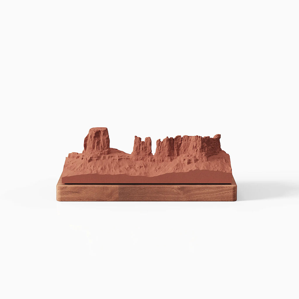 Monument Valley – concrete desk decor, natural lighting
