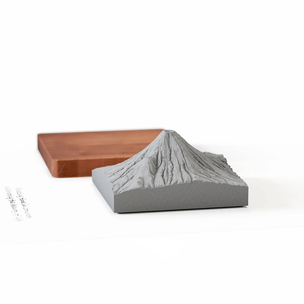 Mount Fuji Concrete Model – Minimalist Zen Desk Sculpture & Personalized Japan Gift